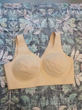 Evelyn Bobbie Evelyn Bra 2XL Beige Wireless Stretch Lightly Padded Wide Strap